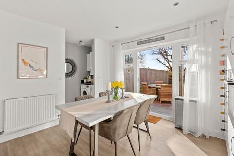 3 bedroom semi-detached house for sale, Lennon Way, Aylesbury HP21