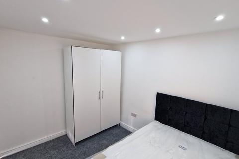 undefined, Cobham Road, Hounslow, TW5