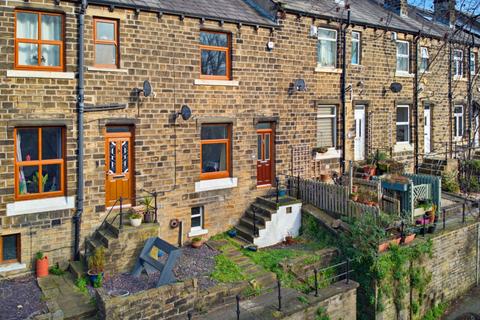Vicarage Road, Huddersfield, West Yorkshire, HD3