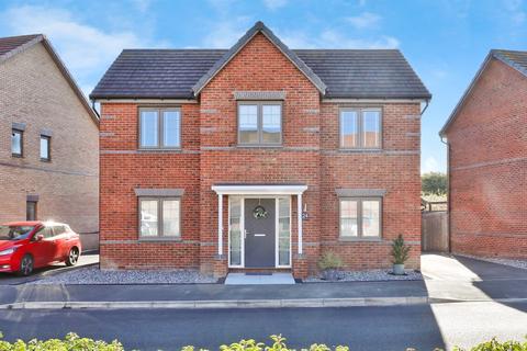 4 bedroom detached house for sale, Poppy Field Way, Carlton-In-Lindrick, Worksop