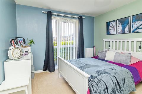 2 bedroom ground floor flat for sale, Ellerman Square, Brooklands, Milton Keynes