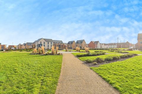 2 bedroom ground floor flat for sale, Ellerman Square, Brooklands, Milton Keynes