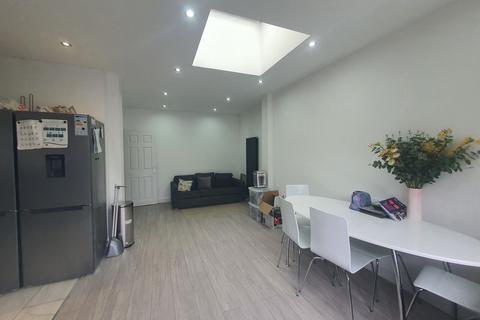 undefined, 43 Cranborne Waye, Hayes, UB4
