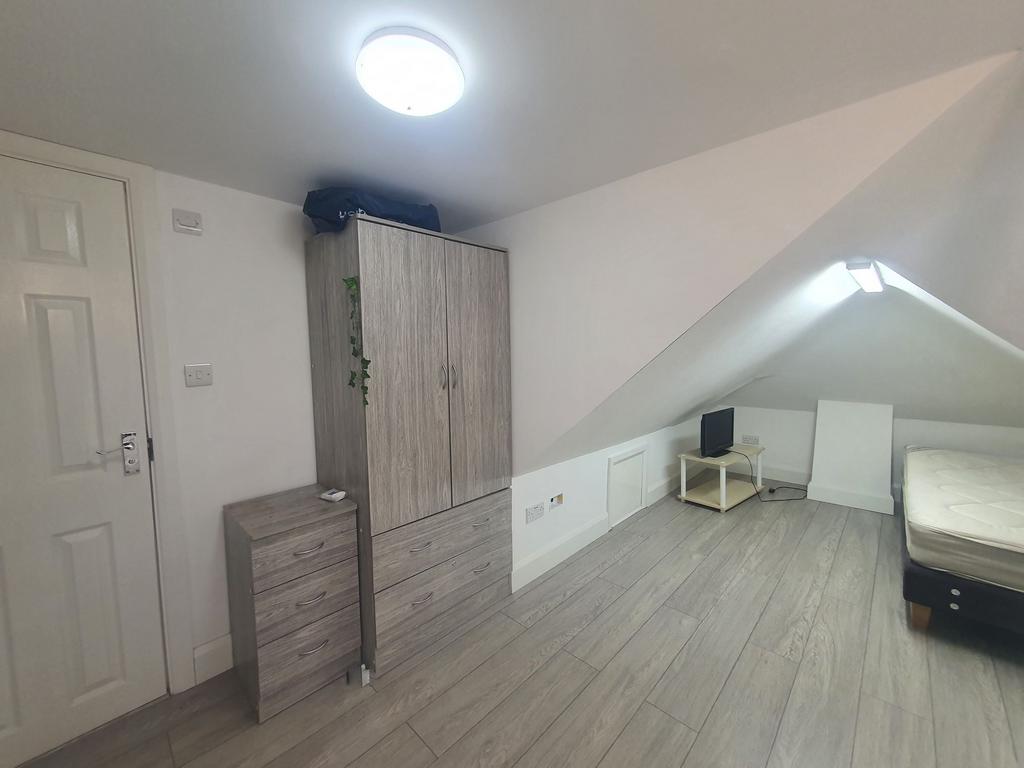 Room with ensuite