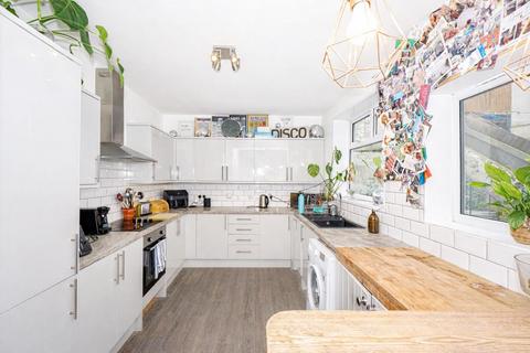 4 bedroom terraced house for sale, Hughenden Road, Hastings