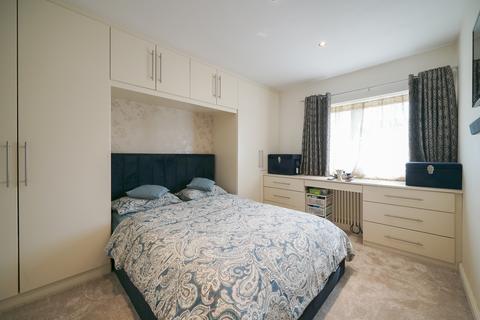 3 bedroom semi-detached house for sale, Manor Road, Chesham