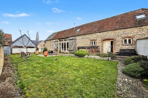4 bedroom barn conversion for sale, St. James Way, West Hanney, OX12