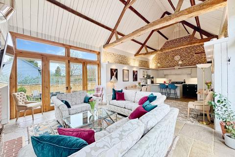 4 bedroom barn conversion for sale, St. James Way, West Hanney, OX12