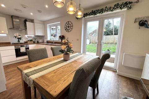 3 bedroom semi-detached house for sale, Staplehurst, Kent