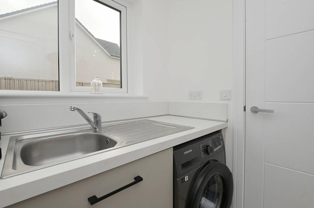 MFL3253520 785.jpg