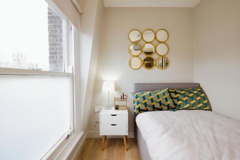 Studio to rent, Finchley Road, London, NW3