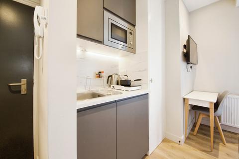 Studio to rent, Finchley Road, London, NW3