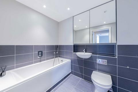 undefined, High Street, Brentford TW8