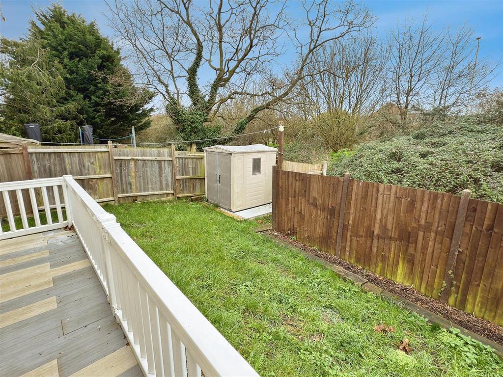 Longbrooke Close (12).jpg