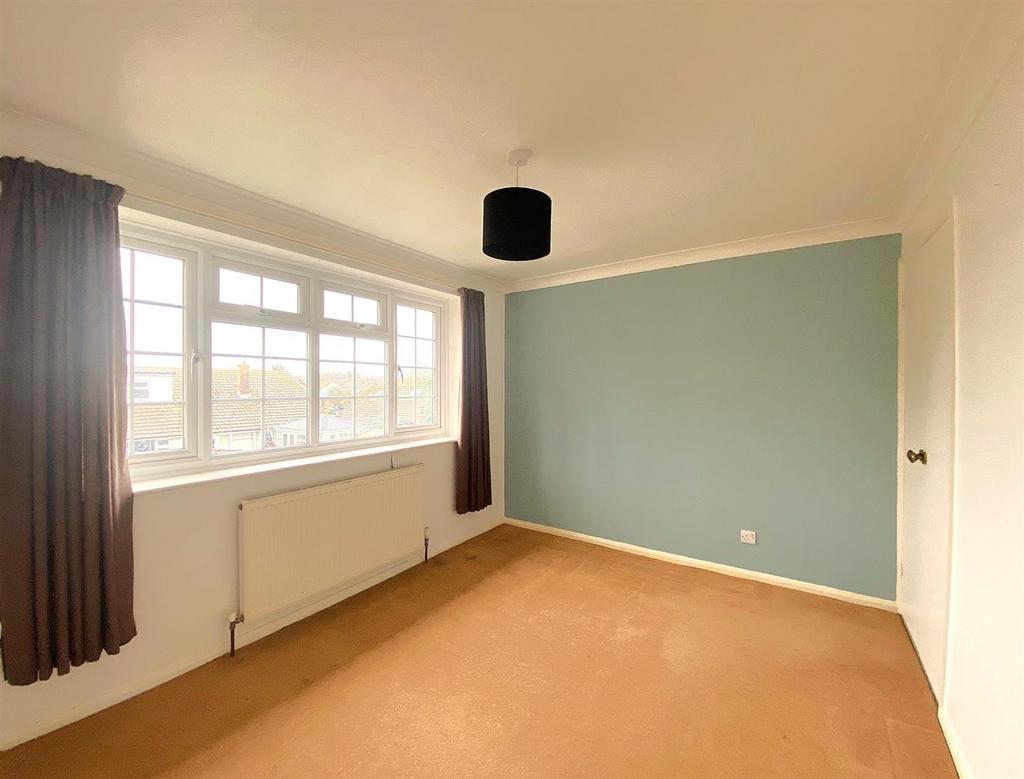 17 Chartres Close - Bed2.jpg