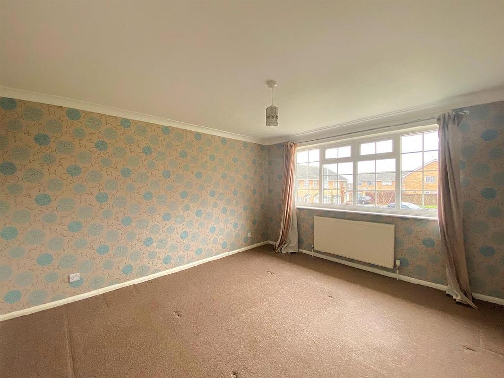 17 Chartres Close - Bed1.jpg