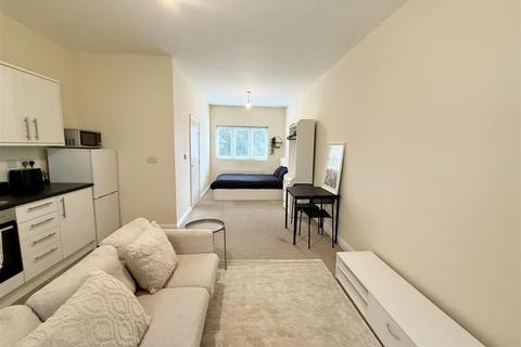 undefined, Northcote Avenue, Southall