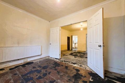 3 bedroom terraced house for sale, Afon Road, Llangennech, Llanelli