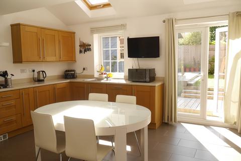 undefined, Meteor Close, Newton NG13