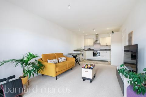 1 bedroom flat for sale, Hackbridge Road, Wallington