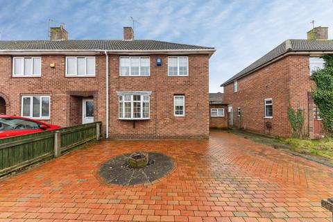 3 bedroom end of terrace house for sale, Southwold Crescent, Grimsby DN33
