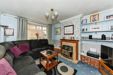 3 bedroom end of terrace house for sale, Southwold Crescent, Grimsby DN33