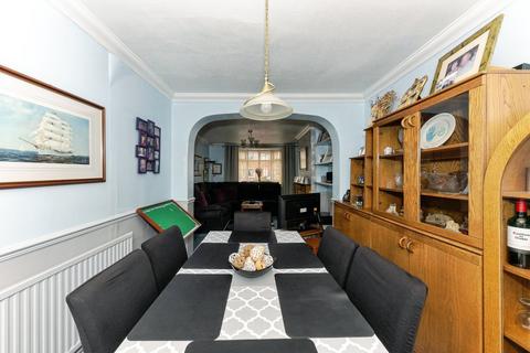 3 bedroom end of terrace house for sale, Southwold Crescent, Grimsby DN33