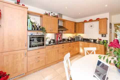 2 bedroom apartment for sale, Providence Park, Southampton