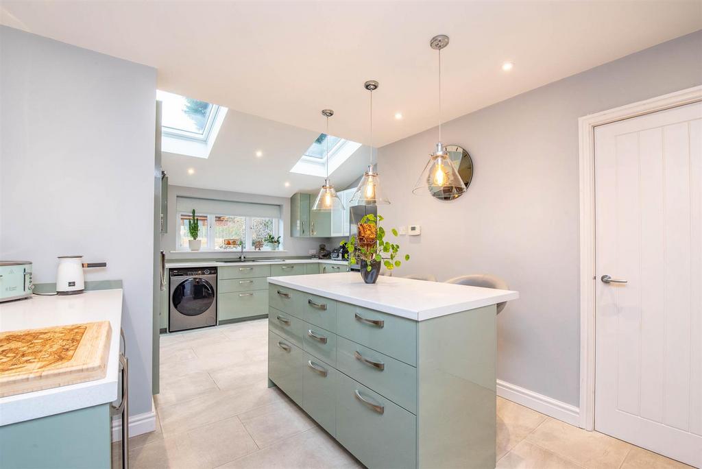 Kitchen/Breakfast Room