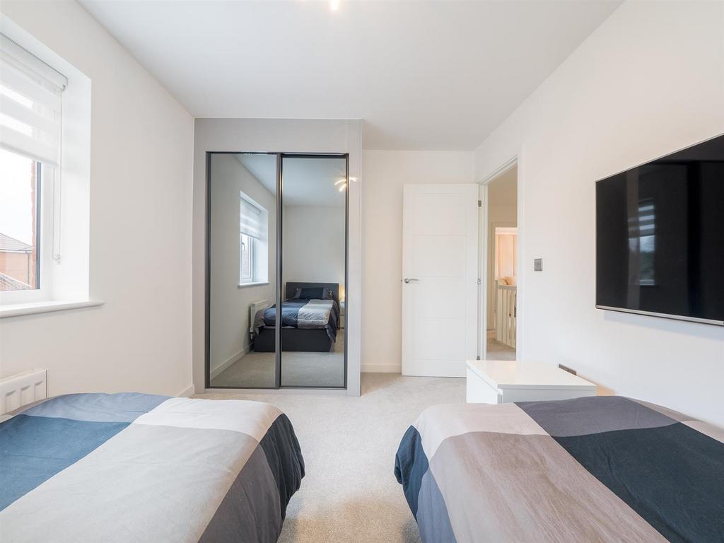 26 Valor Drive-22.jpg