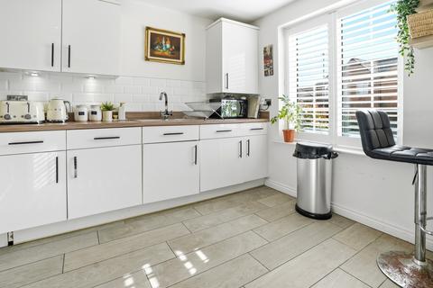 4 bedroom semi-detached house for sale, Leeds LS14