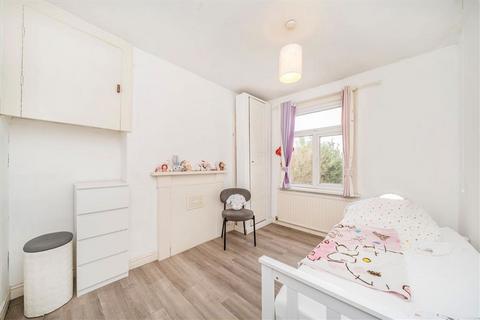 undefined, Burnt Ash Hill, London SE12