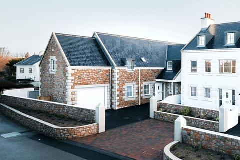 4 bedroom detached house for sale, Vent D’Ete, St. John JE3
