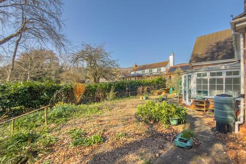 4 bedroom detached house for sale, Upper Welland Road, Malvern