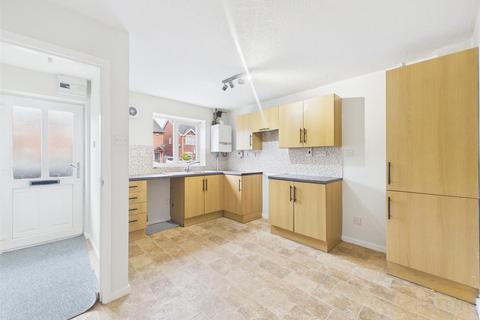 2 bedroom end of terrace house to rent, The Maples, Abbeymead, Gloucester
