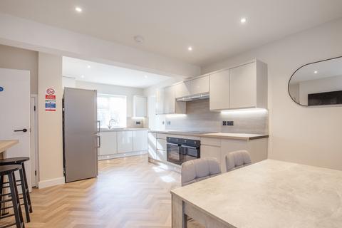 6 bedroom detached house to rent, Newmarket Road, Norwich, Norfolk