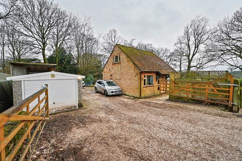 2 bedroom detached bungalow for sale, Sprinkswood Lane, Snelston, DE6
