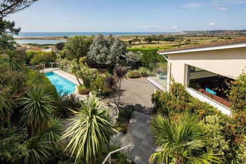 undefined, Le Mont A la Brune, Jersey JE3