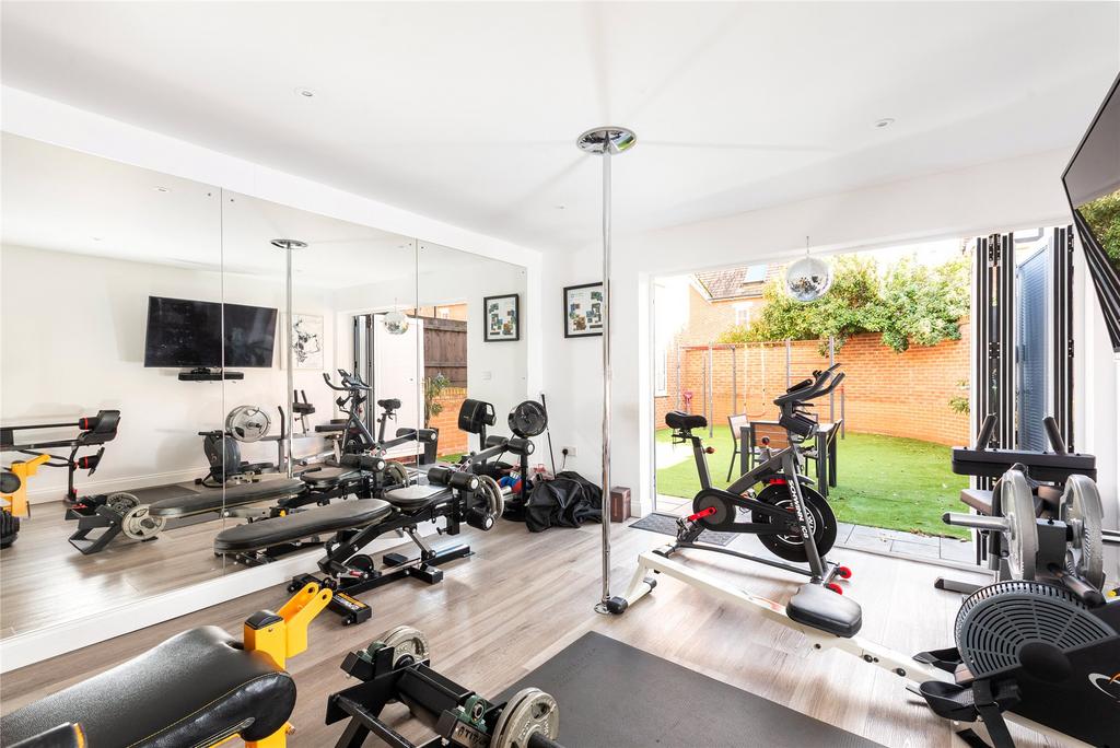 Gym/Home Office