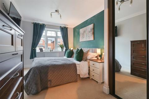 2 bedroom flat for sale, Reigate Hill, Reigate, Surrey, RH2