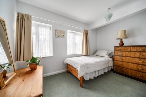 undefined, Almond Close, Bromley