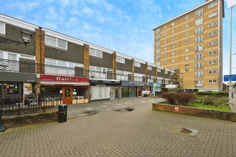 2 bedroom maisonette for sale, The Precinct, Broxbourne