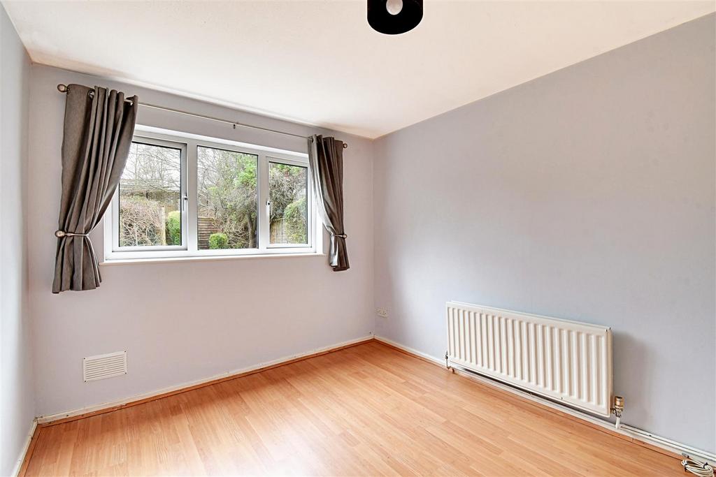 Bedroom 1 1.jpg