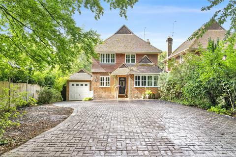 4 bedroom detached house for sale, Seymour Road, Hampshire GU35