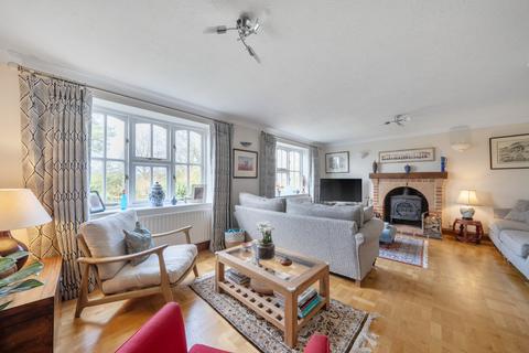 4 bedroom detached house for sale, Seymour Road, Hampshire GU35