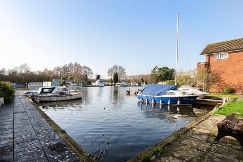 3 bedroom detached house for sale, Lower Street, Horning