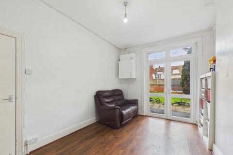4 bedroom semi-detached house for sale, Cranley Avenue, Westcliff-on-sea, SS0