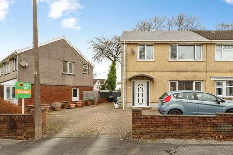 Llwyncelyn Avenue, Pontarddulais, Swansea