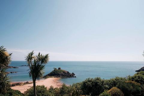 3 bedroom penthouse for sale, La Rue Voisin, Jersey JE3