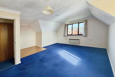 1 bedroom flat for sale, Aldermoor Road, Southampton, Hampshire, SO16 5SE